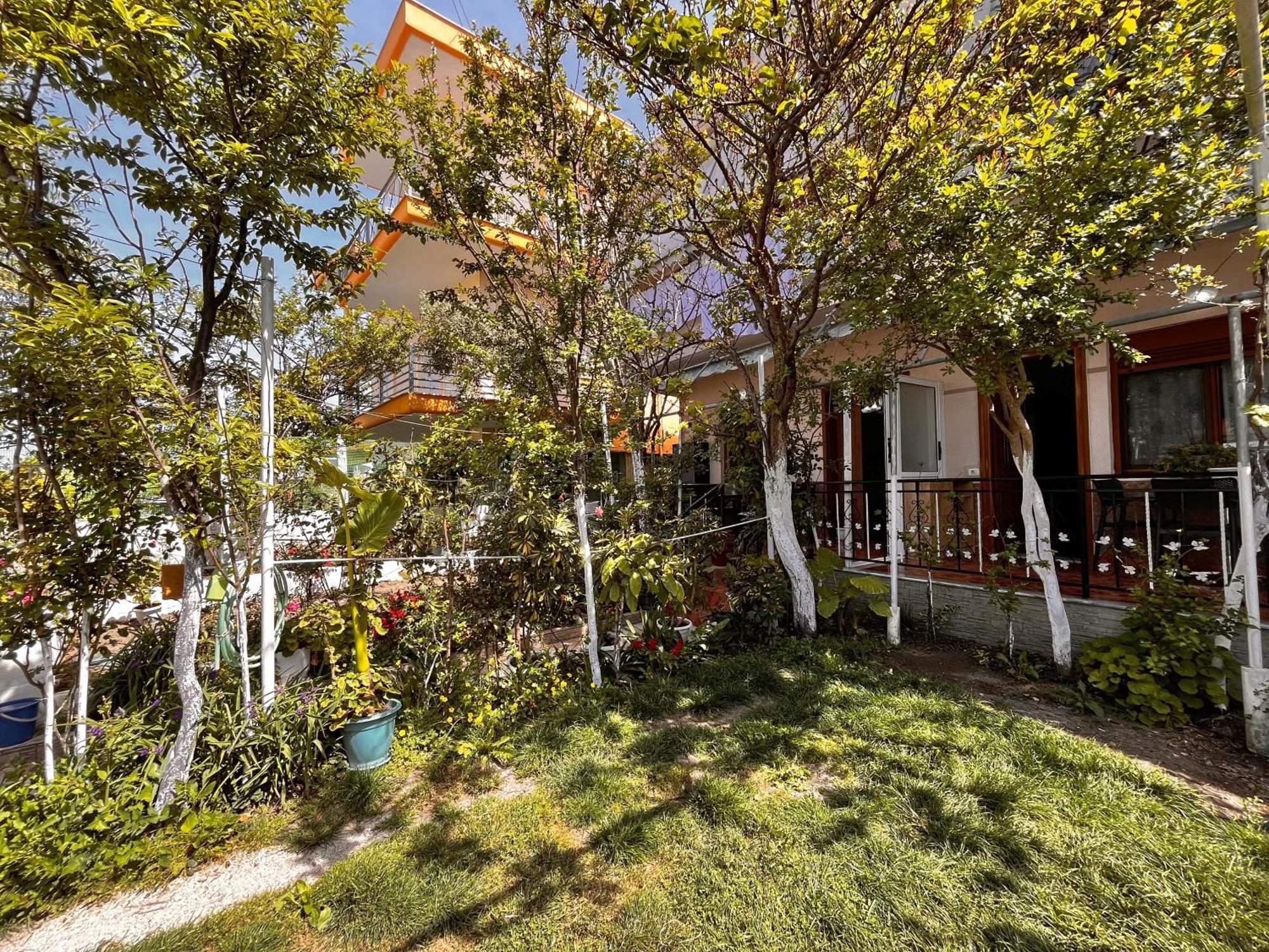 Beach & Chill Apartments Vlorë Exterior foto